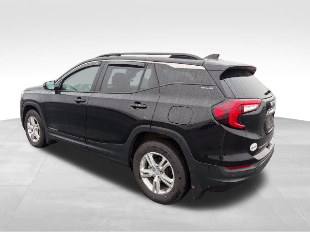 Used 2022 GMC Terrain SLE w/ Driver Convenience Package AWD/4WD image 3