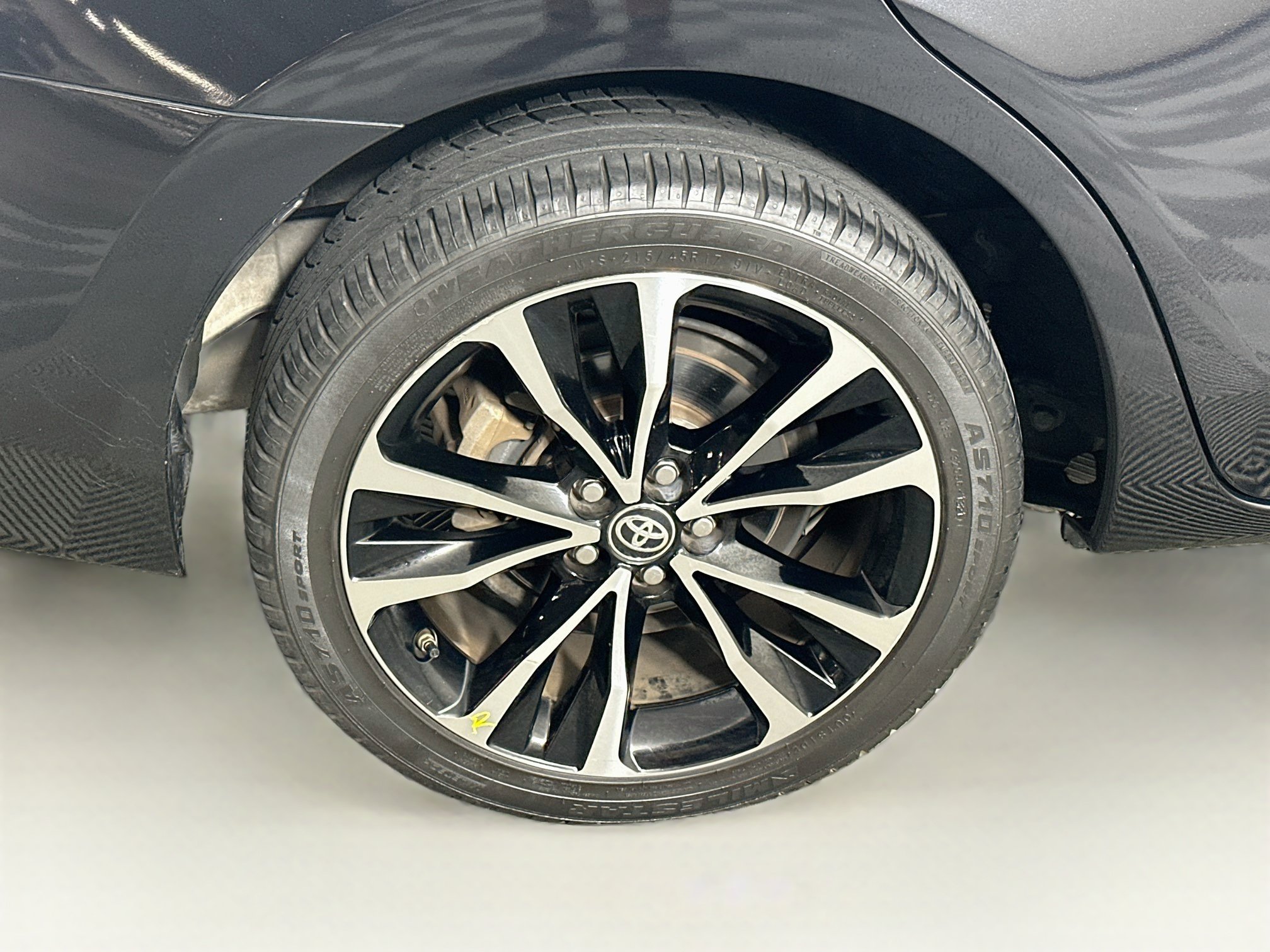 Used 2019 Toyota Corolla SE FWD image 11