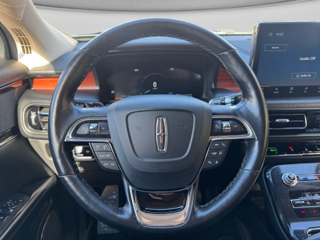 Used 2023 Lincoln Nautilus Reserve AWD/4WD image 12