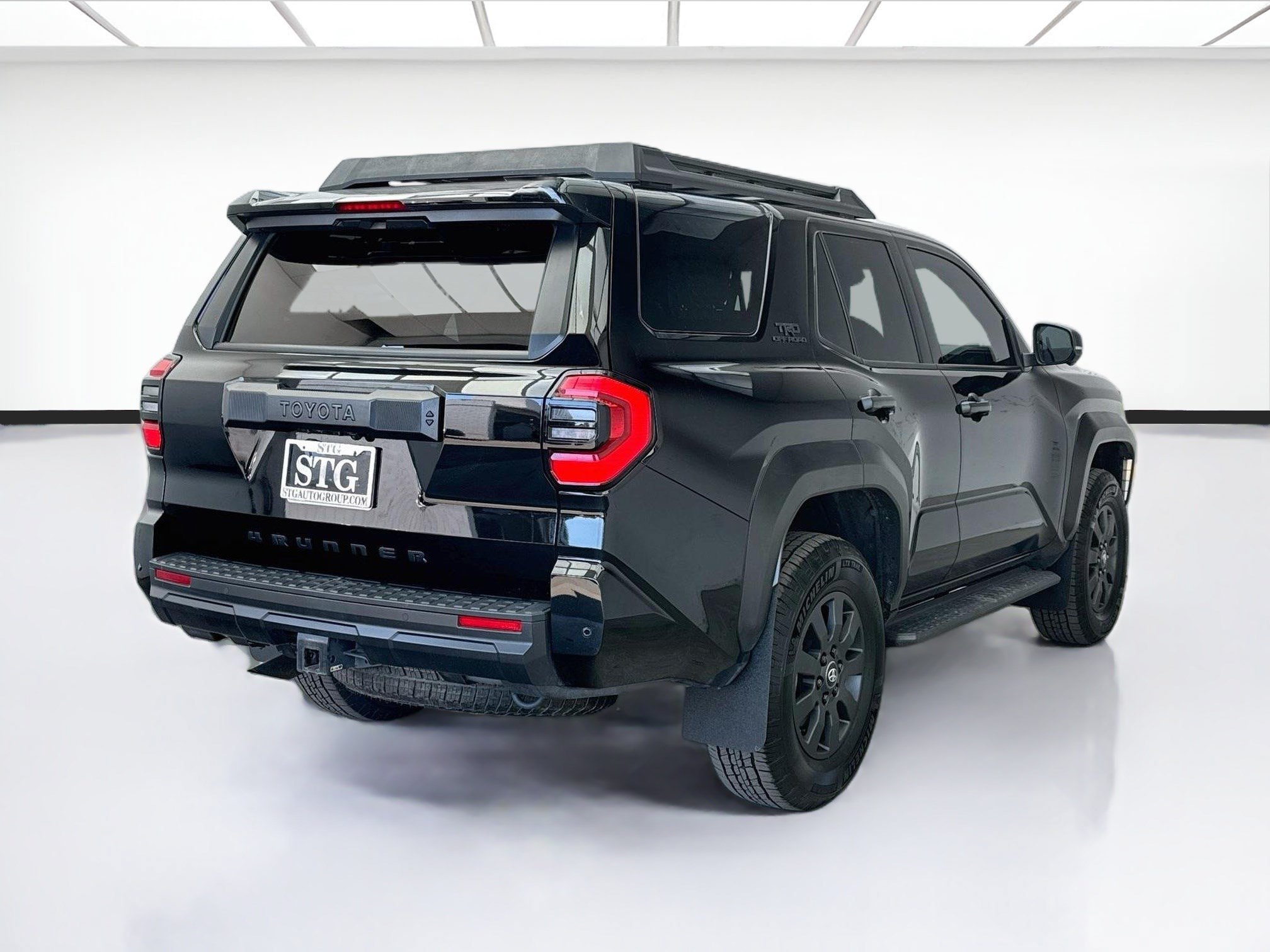 Used 2025 Toyota 4Runner TRD Off-Road Premium AWD/4WD image 4