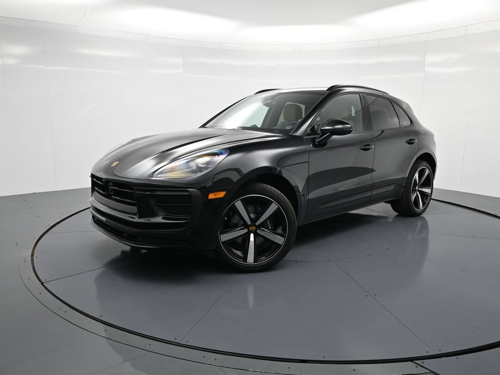 Used 2026 Porsche Macan AWD/4WD image 1