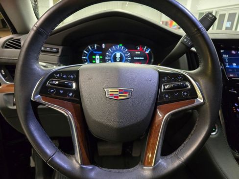 Used 2019 Cadillac Escalade Luxury AWD/4WD image 19