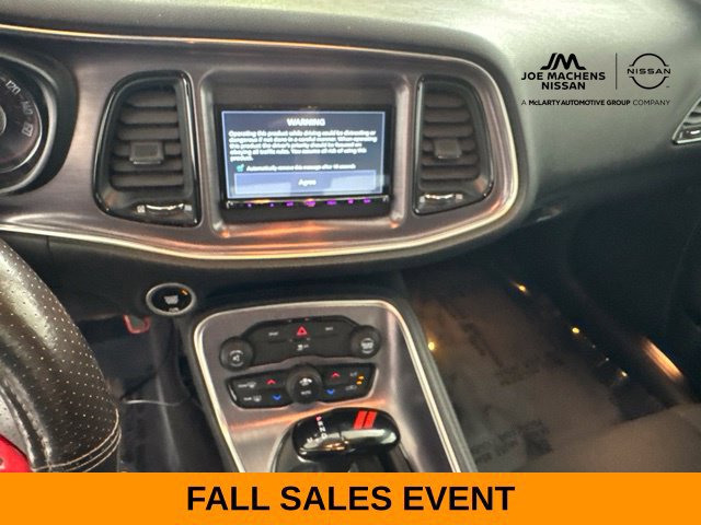 Used 2016 Dodge Challenger SXT w/ Blacktop Package RWD image 43