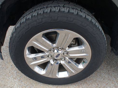 Used 2019 Ford F150 XLT w/ Equipment Group 302A Luxury image 23