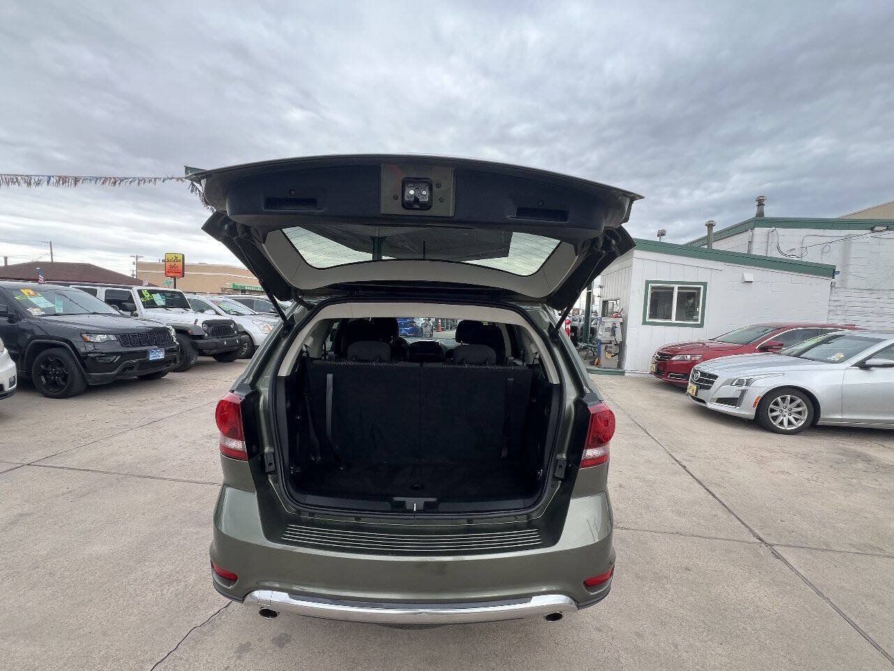 Used 2017 Dodge Journey Crossroad AWD/4WD image 7