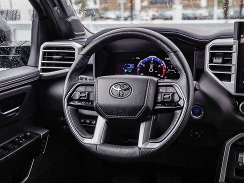 Used 2024 Toyota Tundra Platinum AWD/4WD image 18
