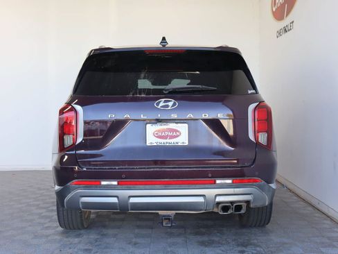Used 2024 Hyundai Palisade Limited FWD image 6