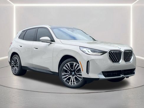 New 2026 BMW X3 xDrive30 w/ Convenience Package image 2