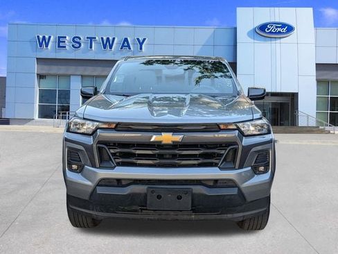 Used 2023 Chevrolet Colorado LT w/ LT Convenience Package RWD image 8