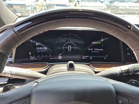 Used 2023 Cadillac Escalade Premium Luxury w/ LPO, Floor Liner Package AWD/4WD image 24