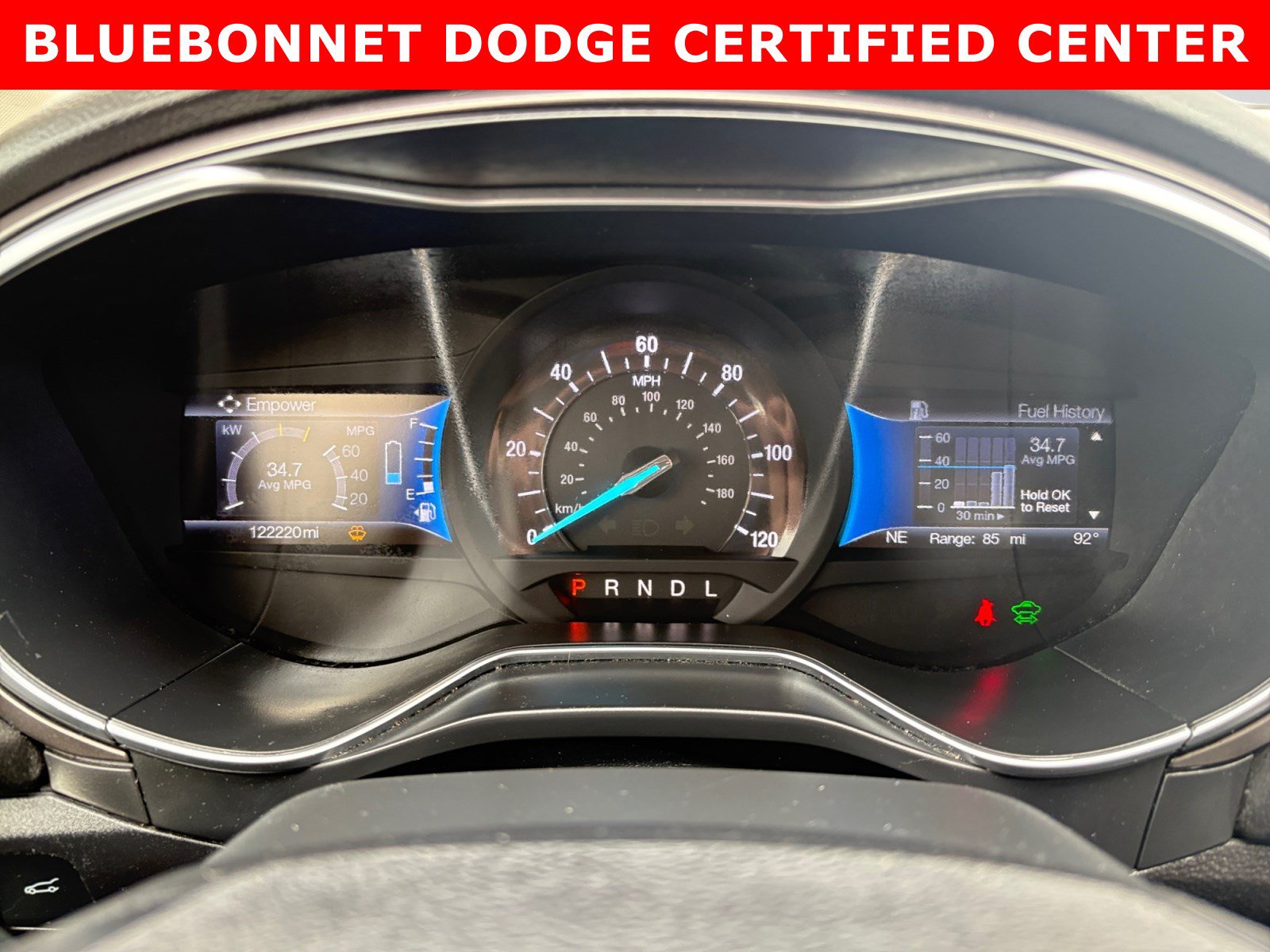 Used 2017 Ford Fusion SE FWD image 14