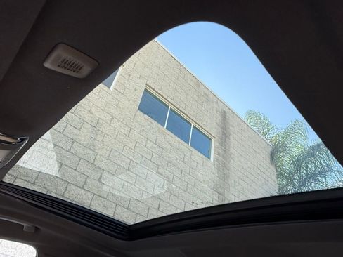 Certified 2023 BMW 530e 530e iPerformance w/ Convenience Package image 20