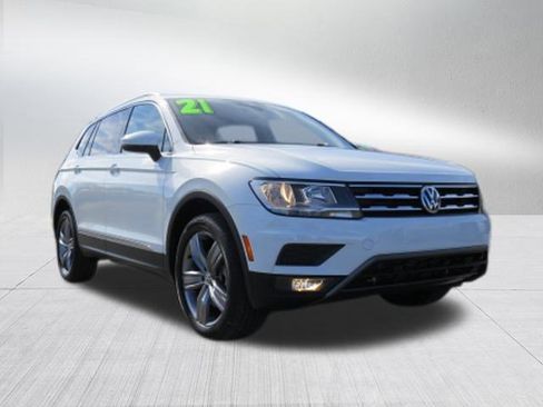 Used 2021 Volkswagen Tiguan SEL image 9