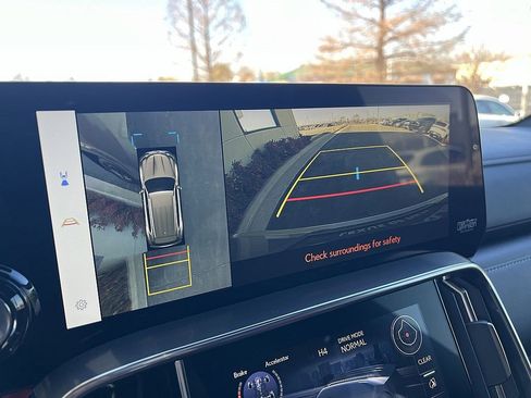 Used 2024 Lexus LX 600 F Sport image 17