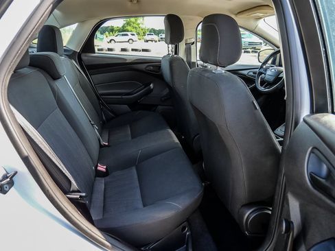 Used 2016 Ford Focus S FWD image 15