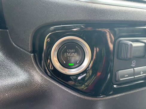 Used 2024 Chevrolet Silverado 1500 High Country w/ High Country Premium Package image 9