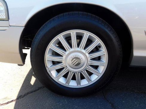 Used 2010 Mercury Grand Marquis LS image 9