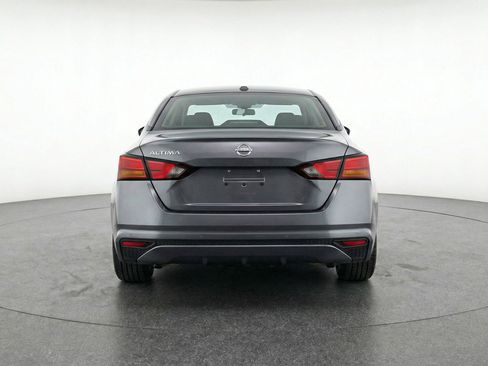 Used 2025 Nissan Altima 2.5 SV image 7