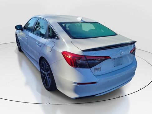 Used 2024 Honda Civic Touring image 5