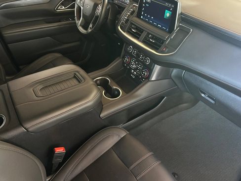 Used 2024 Chevrolet Suburban RST w/ Luxury Package AWD/4WD image 22