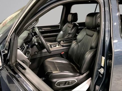 Used 2023 Jeep Wagoneer 4WD w/ Premium Group I image 26