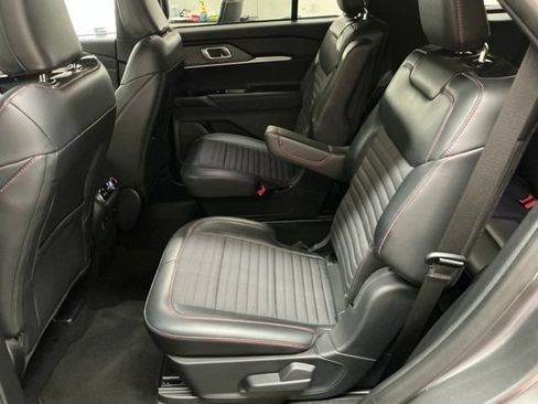 Used 2025 Ford Explorer ST-Line AWD/4WD image 14