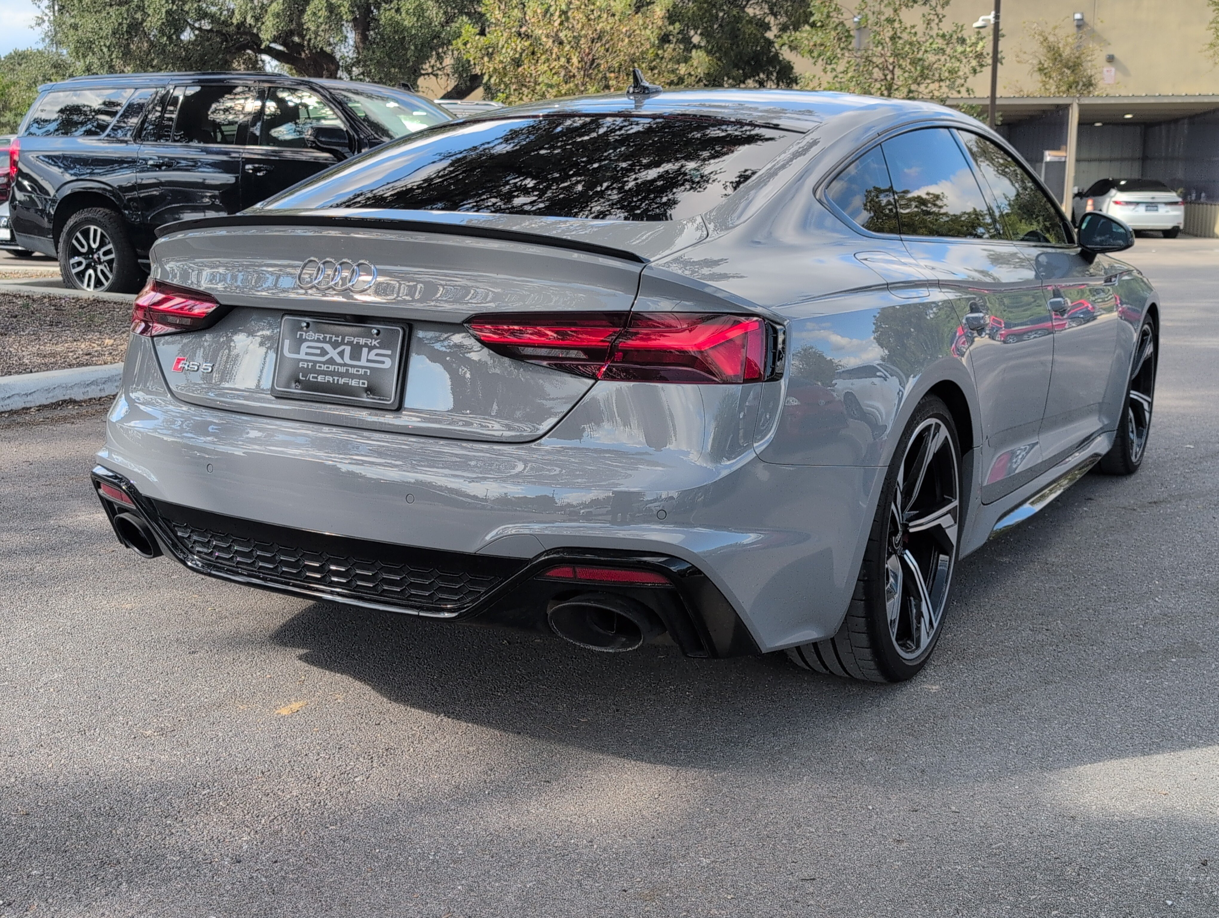 Used 2023 Audi RS 5 Sportback w/ Dynamic Package AWD/4WD image 2
