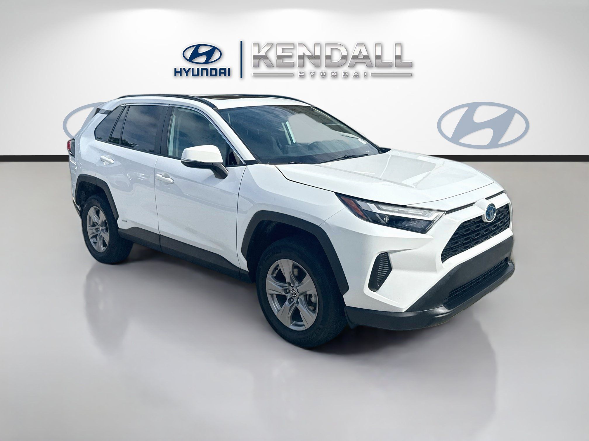 Used 2023 Toyota RAV4 XLE w/ Convenience Package AWD/4WD image 1