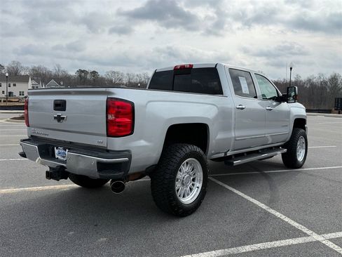 Used 2019 Chevrolet Silverado 2500 LTZ w/ Duramax Plus Package image 7