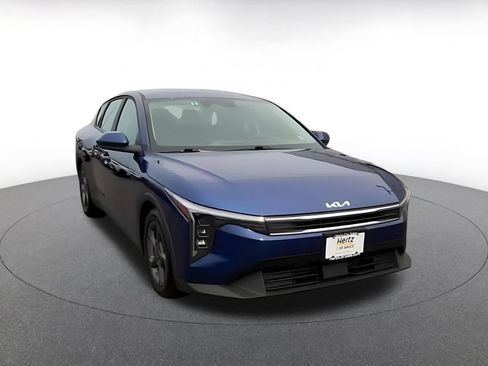 Used 2025 Kia K4 FWD image 3