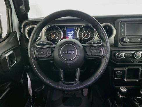 Used 2020 Jeep Gladiator Sport AWD/4WD image 17