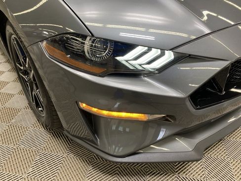 Used 2022 Ford Mustang GT Premium image 3