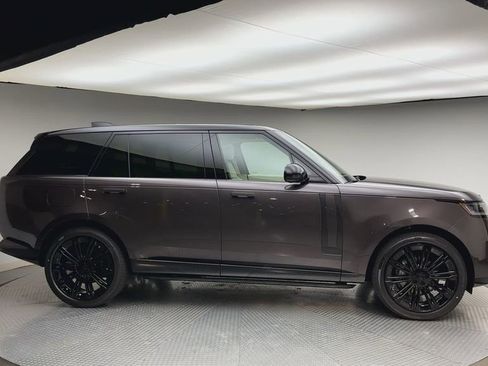 New 2026 Land Rover Range Rover Long Wheelbase SE AWD/4WD image 9