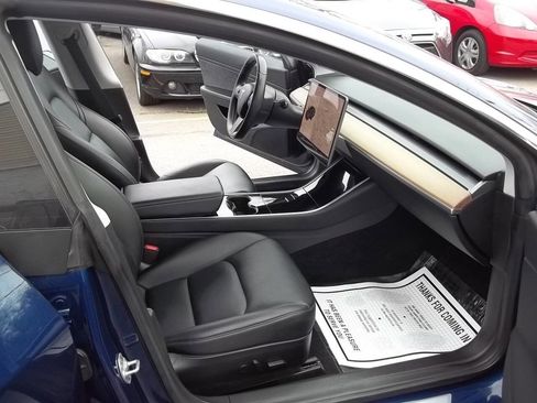 Used 2019 Tesla Model 3 Long Range image 11