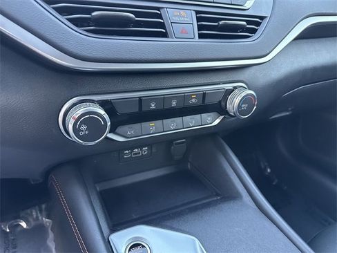 Used 2021 Nissan Altima 2.5 SR image 21