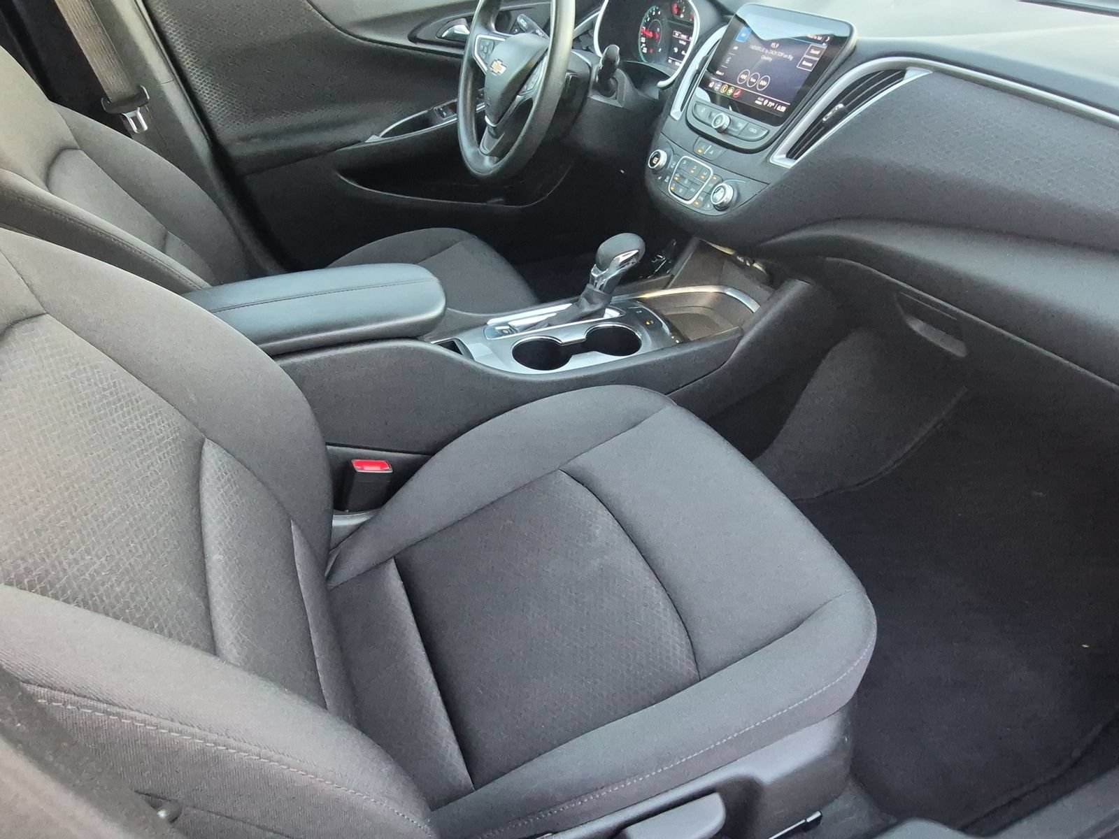 Used 2025 Chevrolet Malibu LT FWD image 21