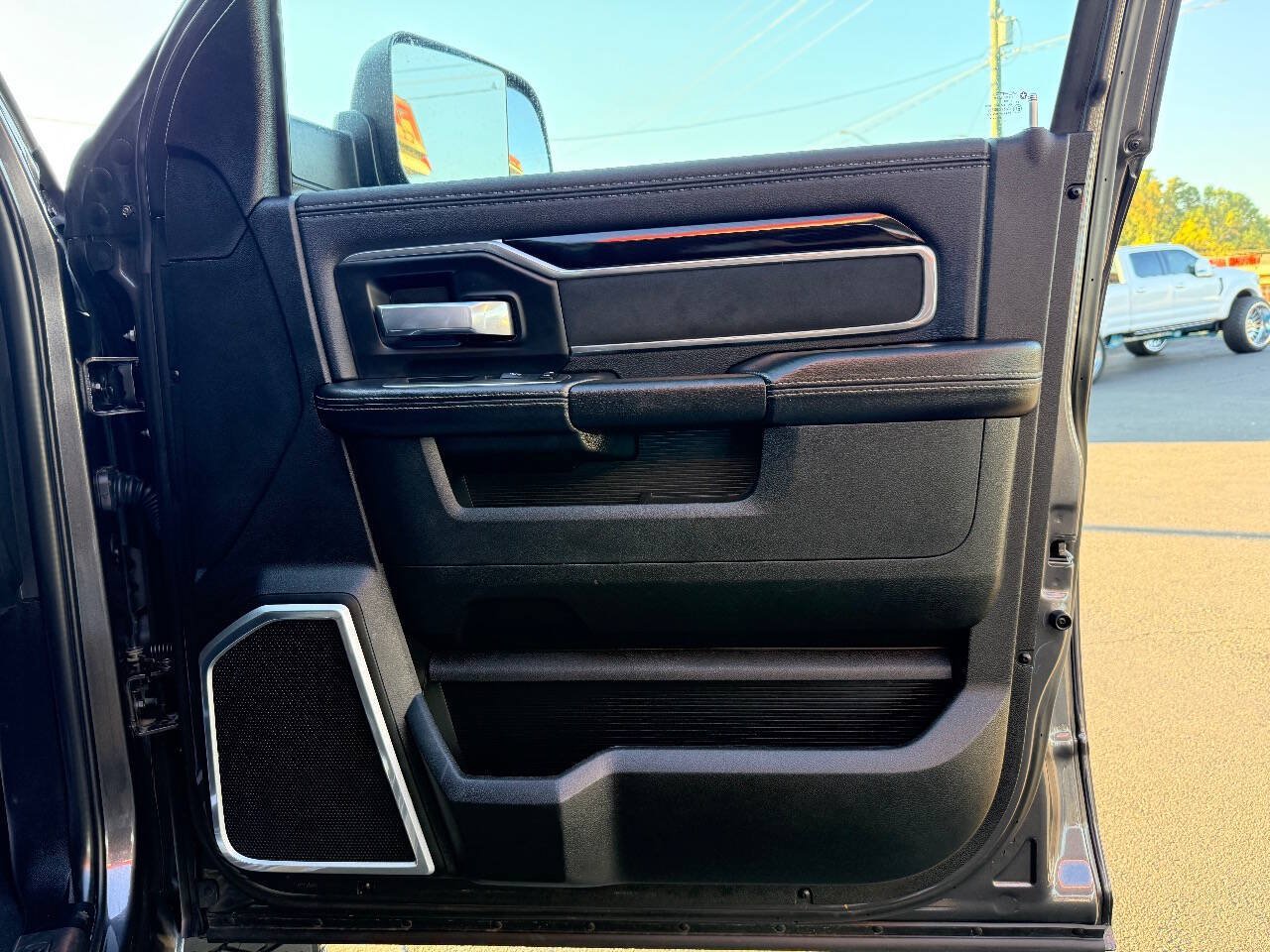 Used 2020 RAM 2500 Laramie w/ Night Edition AWD/4WD image 42