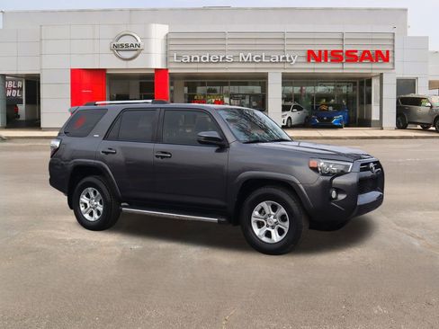 Used 2020 Toyota 4Runner SR5 Premium image 1