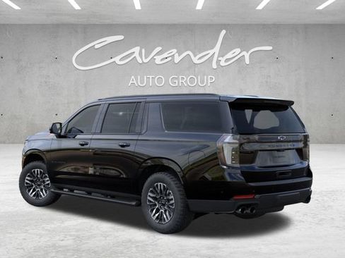 New 2026 Chevrolet Suburban Z71 w/ Comfort Package AWD/4WD image 3