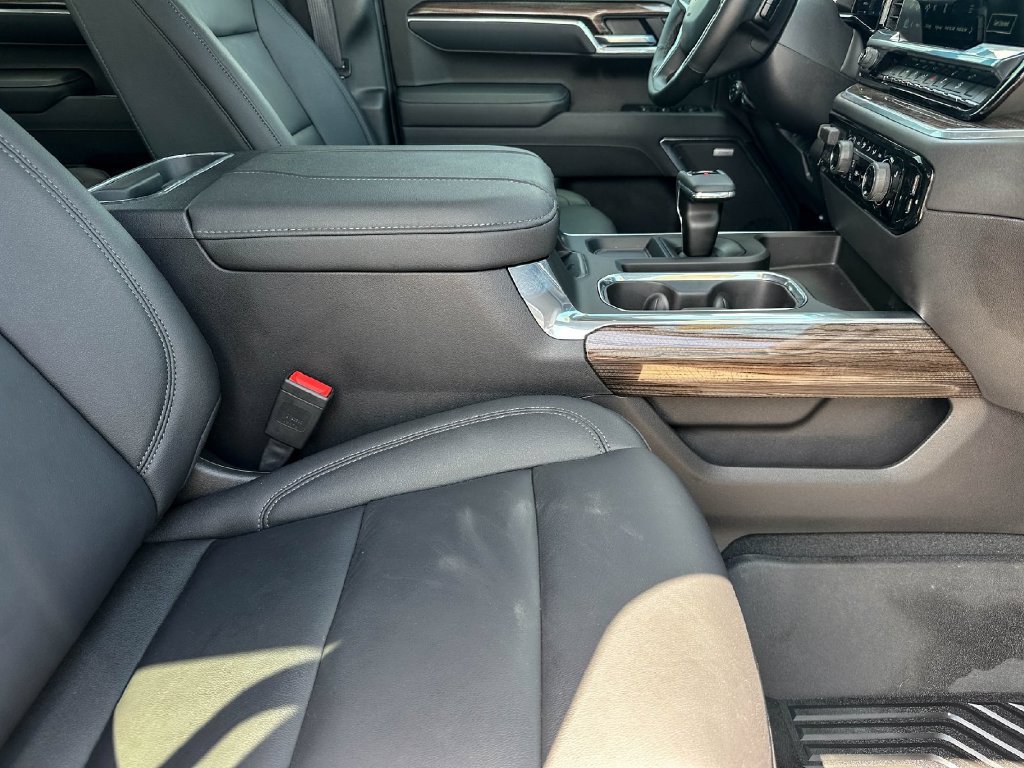 Used 2026 Chevrolet Silverado 1500 LT Trail Boss w/ Convenience Package II AWD/4WD image 22