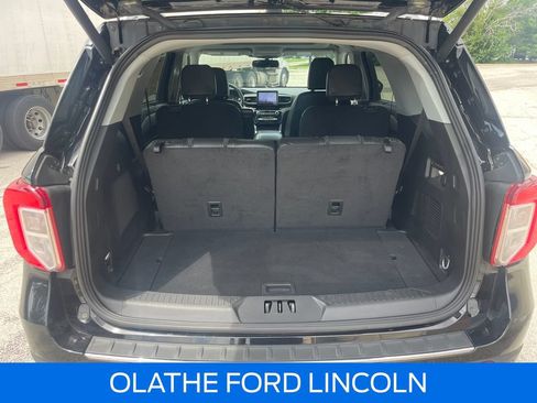 Certified 2023 Ford Explorer Limited w/ Equipment Group 301A AWD/4WD image 25