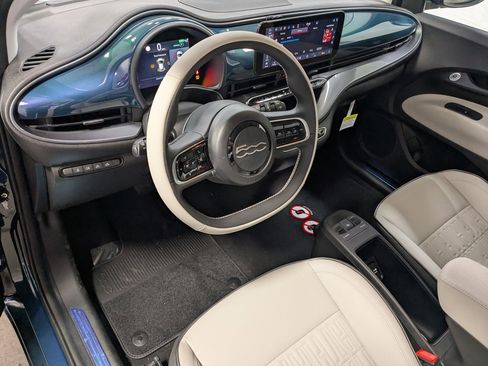 New 2025 FIAT 500 e w/ Quick Order Package 21B Icona image 10
