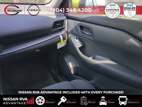 New 2025 Nissan Rogue S image 17