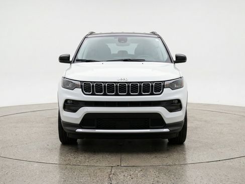 Used 2025 Jeep Compass Limited image 2