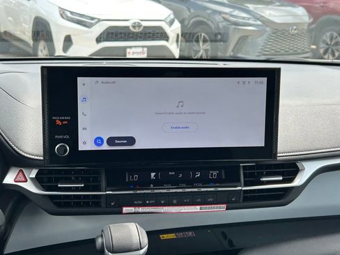 Used 2026 Toyota Sienna XSE AWD/4WD image 21