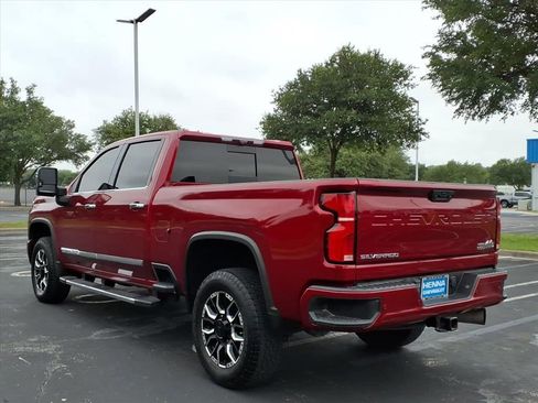 Used 2024 Chevrolet Silverado 2500 High Country w/ Technology Package AWD/4WD image 8