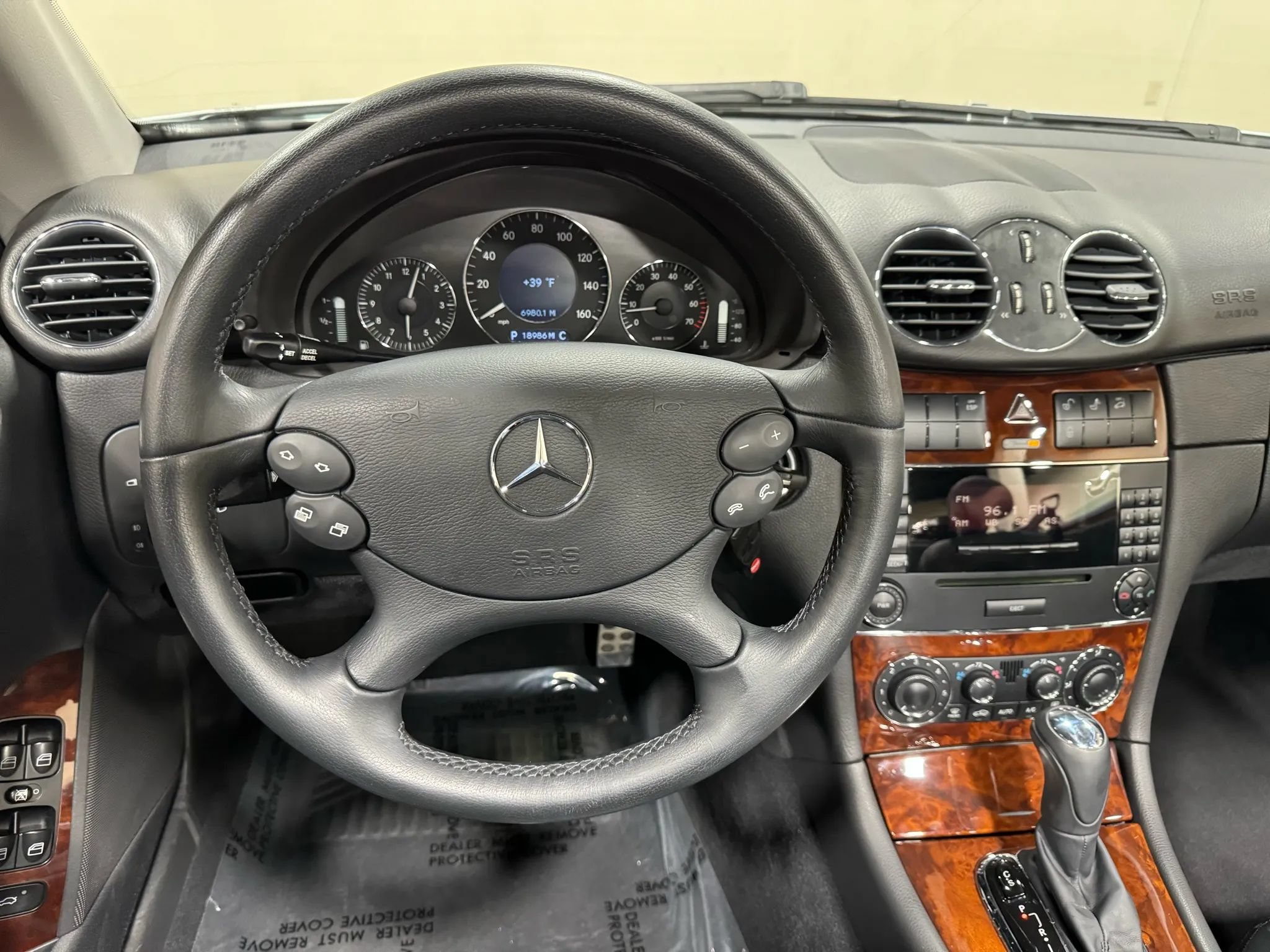 Used 2005 Mercedes-Benz CLK 320 Cabriolet image 65