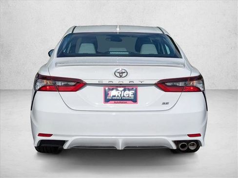 Used 2023 Toyota Camry SE image 7