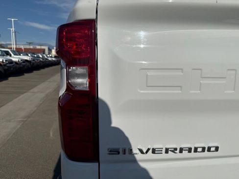 Used 2025 Chevrolet Silverado 1500 Custom AWD/4WD image 7