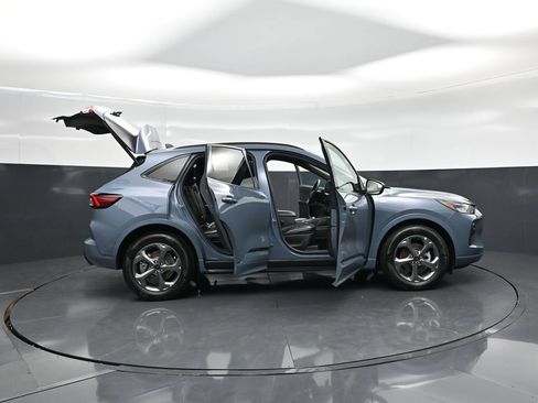 Certified 2024 Ford Escape ST-Line w/ Tech Pack #1 FWD image 5